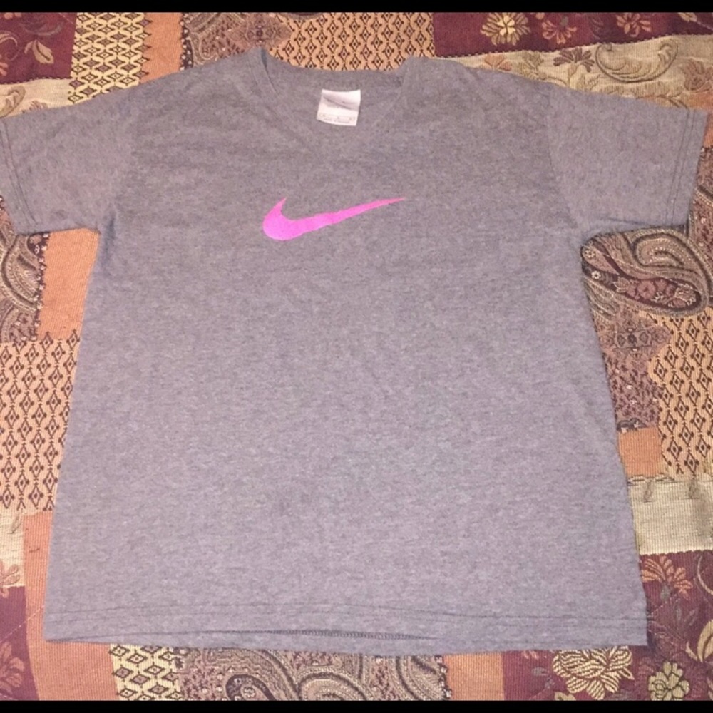 Nike T Shirt